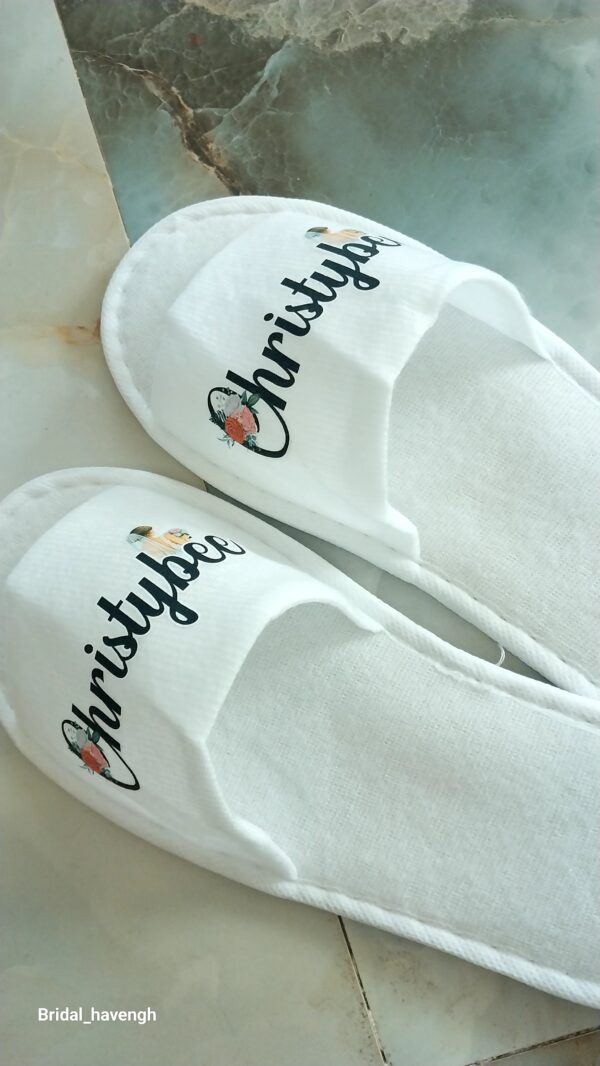customised bridesmaid flip with names/hashtag - Image 2